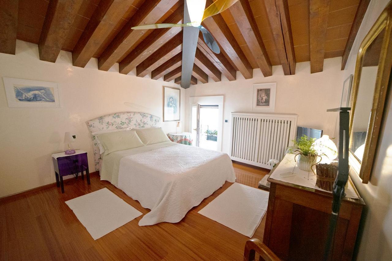 Mini Suite Deluxe Isola Di Mezzo Treviso Exterior photo
